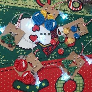 Holiday earrings (various)‼️ (3/$25)